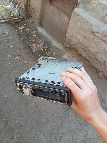 Pioneer avtomobil maqnitofonu (1-DIN) - Ön paneldə iri səs tənzimləmə — 1