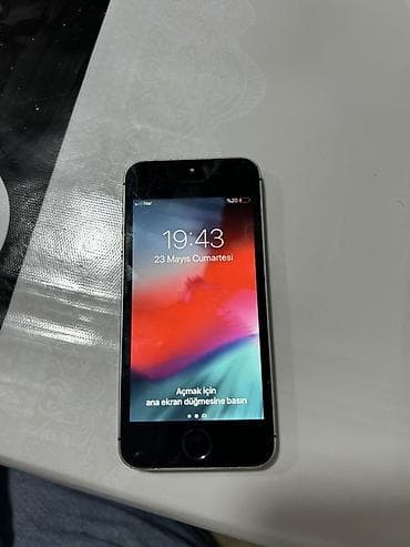 5s: IPhone 5s, 16 GB, Gümüşü, Barmaq izi — 2