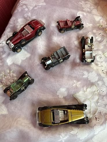 Kolleksiya üçün retro üslubda metal oyuncaq avtomobil dəsti. - Sayı lalafo.az -da Kolleksiya üçün retro üslubda metal oyuncaq avtomobil dəsti. - Sayı