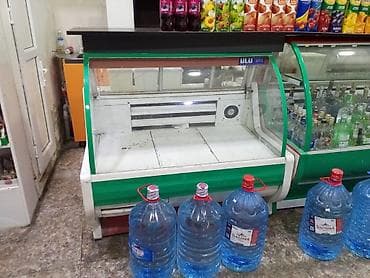 Soyuducu avadanlığı: Vitrin tipli soyuducu satış vitrini. Yaşıl-ağ rəngli korpusa — 1