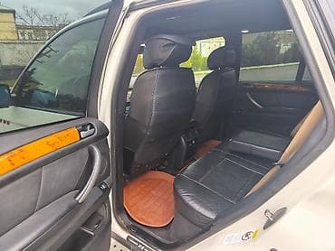 bmw surətlər qutusu: BMW X5: 4.8 l | Ofrouder/SUV — 5