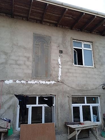 lerikde ev satilir: 5 otaqlı, 220 kv. m, Orta təmir — 2