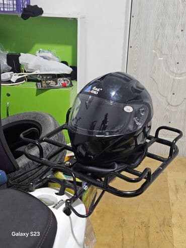 фольксваген пассат б5 1 8: XROAD XR skuter - Ağ-qara rəng sxemi, kompakt və şəhər içi hərəkət — 6