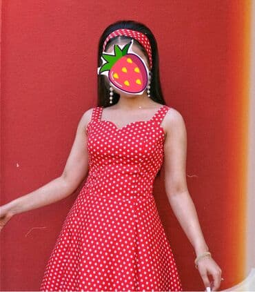 tulum geyim: 2ci əl geyim 2dəfə geyinilib 300aznə tikilib 90azn satılır Altında — 2