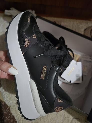 glo hyper plus: GUESS qadın idman ayaqqabısı Orginaldı.Çox baha alınıb
36 razme — 4