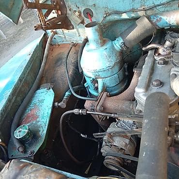 moto kavasaki: ZİL əsaslı vakuum kanalizasiya maşını (ассенизатор) 8.5 Ton Çən, Dizel — 10