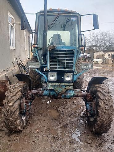 cuce cixaran inkubator: Təsvir: - Təkər formulalı mavi rəngli kənd təsərrüfatı traktoru - — 3