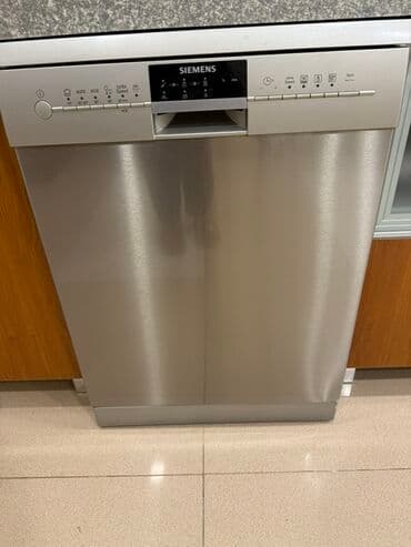 Мясорубки: Посудомойка Siemens, Полногабаритная (60 см), Встраиваемая — 1