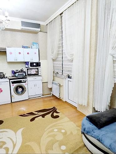 pilastik qapi: Satılır: Yumşaq mebel dəsti və qonaq otağı üçün aksesuarlar komplekti — 5