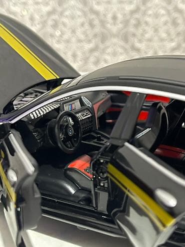 antik pullar: BMW M8 Manhart 800.
Yenidir ölçüsü 1/24.
Metrolara çatdırılma pulsuzdu — 5