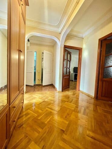 sibrizdə evlərin qiyməti: Bakı, 3 otaqlı, Köhnə tikili, m. Həzi Aslanov, 75 kv. m — 4