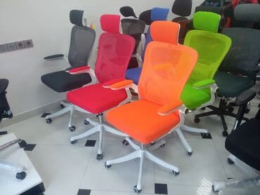 firlanan kreslo: Yeni, Təkərli, Qolları tənzimlənmir, Parça — 30