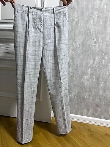 Kostym dəsti38 razmerdir,bir dəfə toy üçün istifade olunub,her hansı — 6