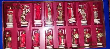 bayan aləti: Sahmatlar.muxtelif.
 yenidir.qiymetler ferqlıdir — 12