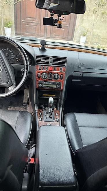 mercedes atego: Mercedes-Benz C-Class (W202) sedan - Kuzov: 4 qapılı sedan, tünd boz — 10