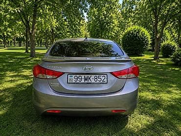 vip avto: Hyundai Elantra: 1.8 л | 2013 г. Седан — 4