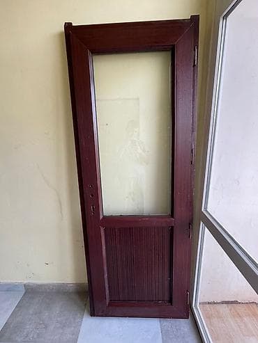 qapi islenmis: Plastik qapı satılır,yeni kimidir. Az istifadə olunub. Qulpları da — 1