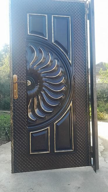 seyif qapl: Seyf qapı 250 azn Ölçü 2.05x1mt Çölə sağa açılır Ünvan Hövsan ✨ — 1