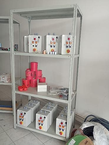Rəflər 300 azne alınıb az istifadə olunub heç bir problemi yoxdur hər