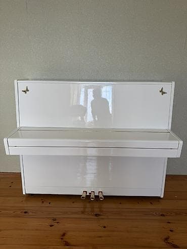 piyana: Upright piano – “Belarus” (ağ, parlaq lak) - Model: Belarus upright — 6