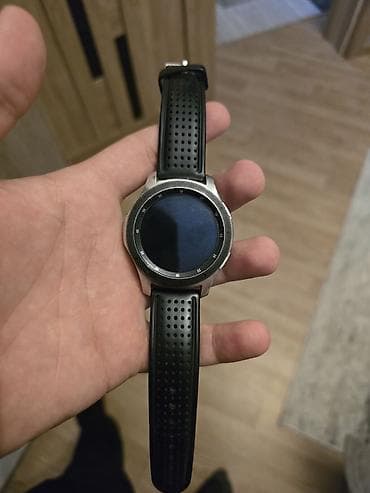 Samsung Galaxy Watch (dairəvi korpus) - Dairəvi paslanmayan polad