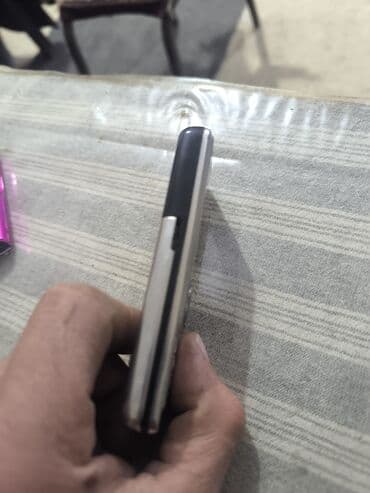 2 ci əl telfonlar: Nokia 6300 4G, 2 GB, rəng - Boz — 4