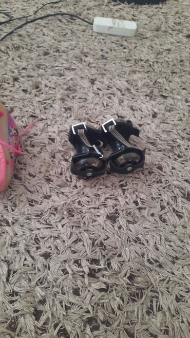 uşaqlar üçün tekerli krosovkalar: Rolik.kanki. ayaqqabnını üzərindən geyinilir .ölçüsü razmerə uyğun — 5