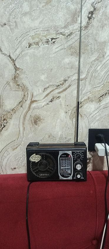 vr eynek kontakt home: LEOTEC LT-801AR portativ radiosu Xüsusiyyətlər: - 12 band: FM / TV / — 1
