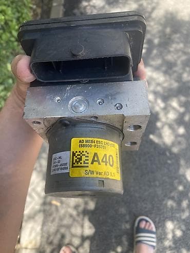 Hyundai/Kia üçün ABS/ESC hidravlik blok + idarəetmə modulu Hyundai