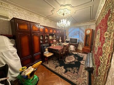 9 ci mikrorayon satilan evler: Bakı, Əhmədli, 4 otaqlı, Köhnə tikili, m. Əhmədli, 100 kv. m — 1