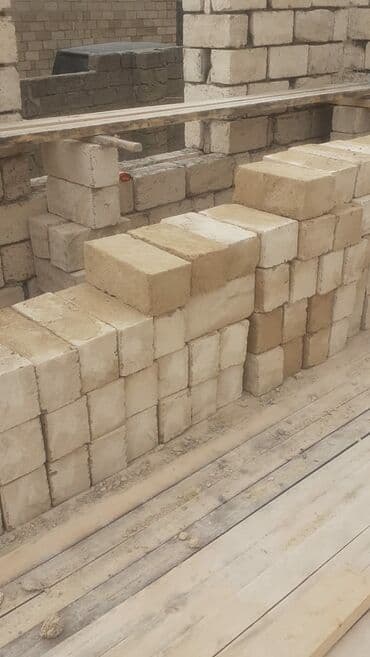 Qapılar və aksessuarlar: Kubi̇k daş ( mi̇şar daşi ) standart eyni ölcüdə (39sm×19sm×16sm) orta — 3