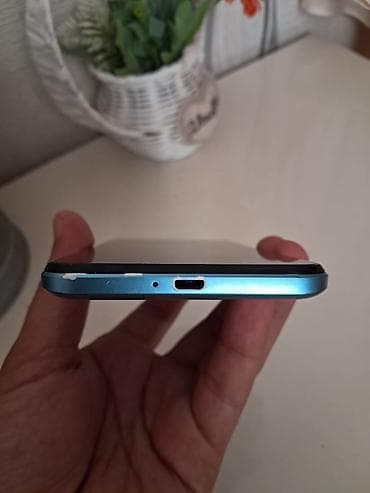 iphone 13 kabro: Itel smartfon - Rəng: mavi gövdə - Ekran: tam ekran, nazik çərçivələr — 3