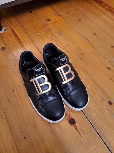 Səndəl və şəp-şüplər: Balmain Paris qara dəri kişi/kadın krossovkası - Model: slip-on tipli — 1