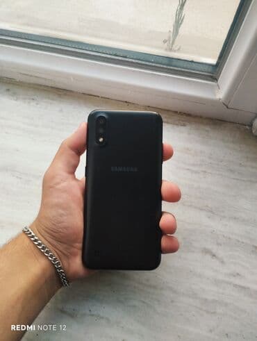 Samsung Galaxy A01, 16 GB, rəng - Qara, İki sim kartlı, Face ID