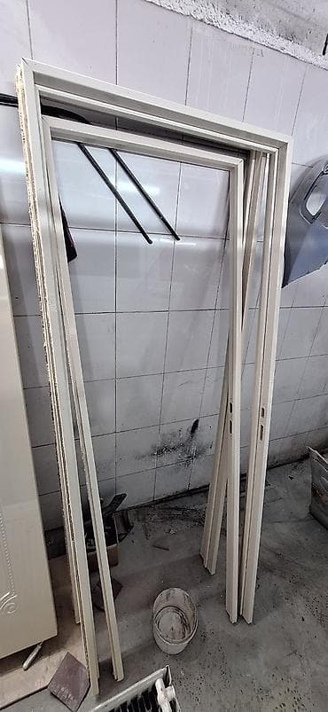 Перила: Ağ rəngdə klassik naxışlı otaq qapısı dəsti - Material: MDF əsaslı — 3