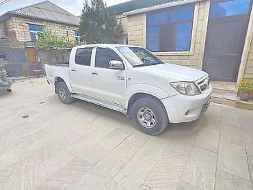 pikab ij oda: Toyota Hilux pikapı, etibarlı və güclü nəqliyyat vasitəsidir. Yük — 5