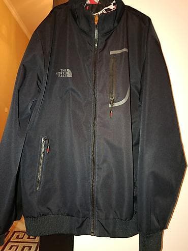 mayka modelleri: The North Face kişi gödəkçəsi - Rəng: tünd göy/qara ton - Model — 1