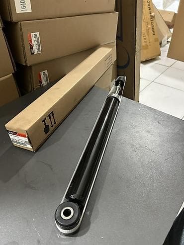 E6210-3VJ0A (Arxa amortizator) Alternativlər: * E6210-1HA0A * KYB