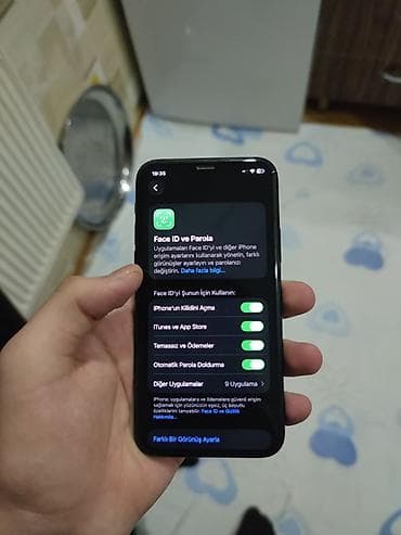 IPhone 11 Pro, 64 GB, Matte Midnight Green, Face ID — 3