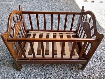 kend qatığı: Oğlan və qız üçün, İşlənmiş, Dördbucaq, Beşik, Dəstsiz, Matrassız, Yellənmə mexanizmsiz — 2
