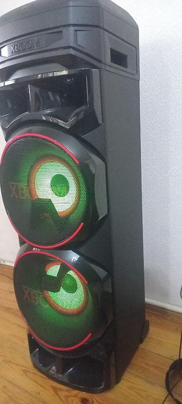 philips musiqi: LG XBOOM partı kolon sistemi - Model: LG XBOOM (üst paneldə “LG Home — 4