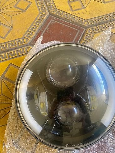 niva sidenyaları: Komplekt, Yaxın və uzaq vuran işıqlar Jeep, 2020 il — 5