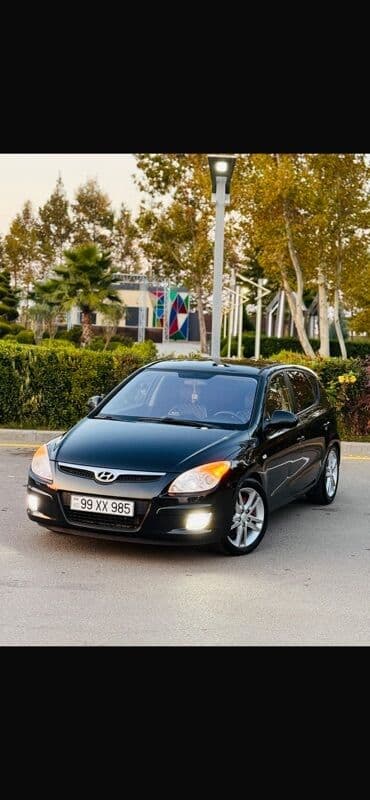 ucuz range rover: Hyundai i30, qara rəng, 5 qapılı hatchback. Mühərrik və yürüş - CRDi — 18