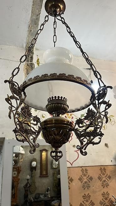 antik divan: Klassik asma kerosin lampalarının kolleksiyası - Üslub: XIX–XX əsr — 2