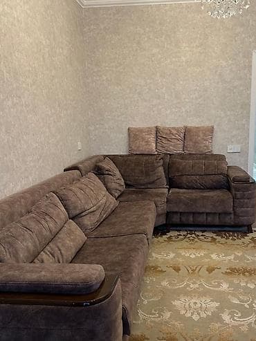 masa transformatoru: Künc divan, Qonaq otağı üçün, Açılmayan — 2