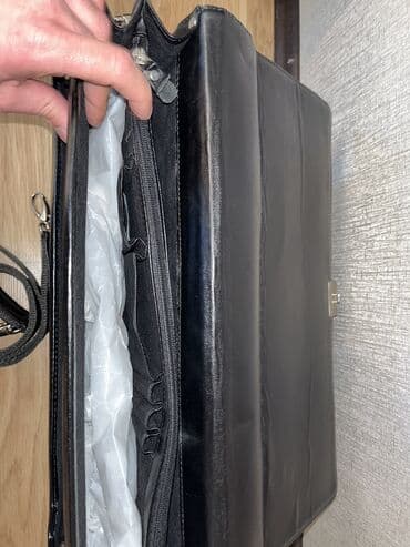 Eynəklər: Çanta — 4