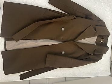 Streetbox İstanbuldan alınıb Qadın palto – qəhvəyi rəngdə, uzun dizayn