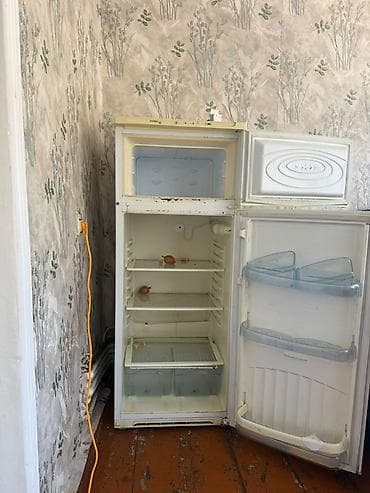 ventilator satilir: İşlənmiş 2 qapılı Nord Soyuducu Satılır, rəng - Ağ, Dolab içi — 3