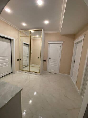 gencede 3 otaqli evlerin qiymeti: 3 otaqlı, Yeni tikili, m. Əhmədli, 65 kv. m — 10