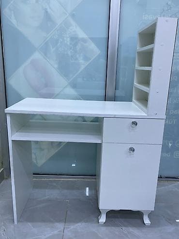 Düz masa, Siyirməli, Polkalı, MDF — 1